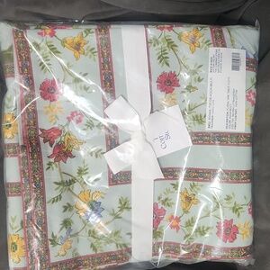 THE COMPANY STORE Table Cloth Floral Vine Aqua  70" X 108"